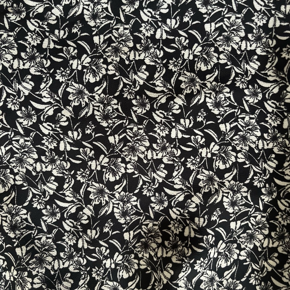 H&M Black and White A-Line Skirt - Picture 3 of 4